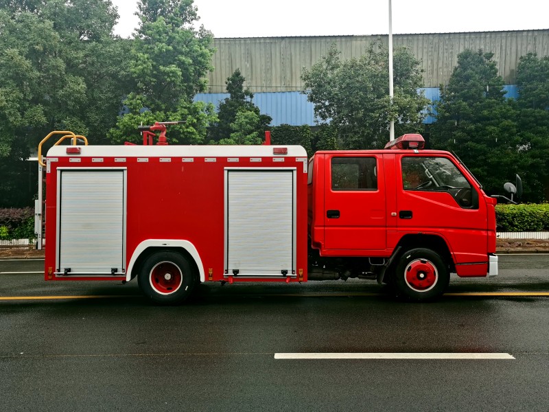 江铃顺达  1.5吨  水罐消防车